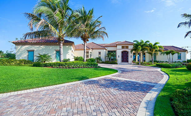 Best Decorative Driveway Pavers  in Cleveland, MS