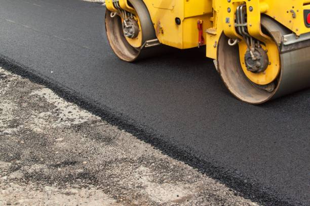 Best Driveway Paving Contractor  in Cleveland, MS